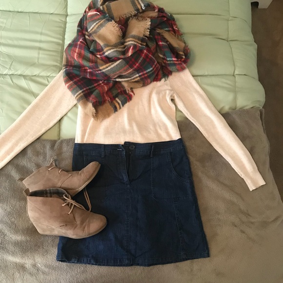 White Stag Dresses & Skirts - Dark wash denim skirt